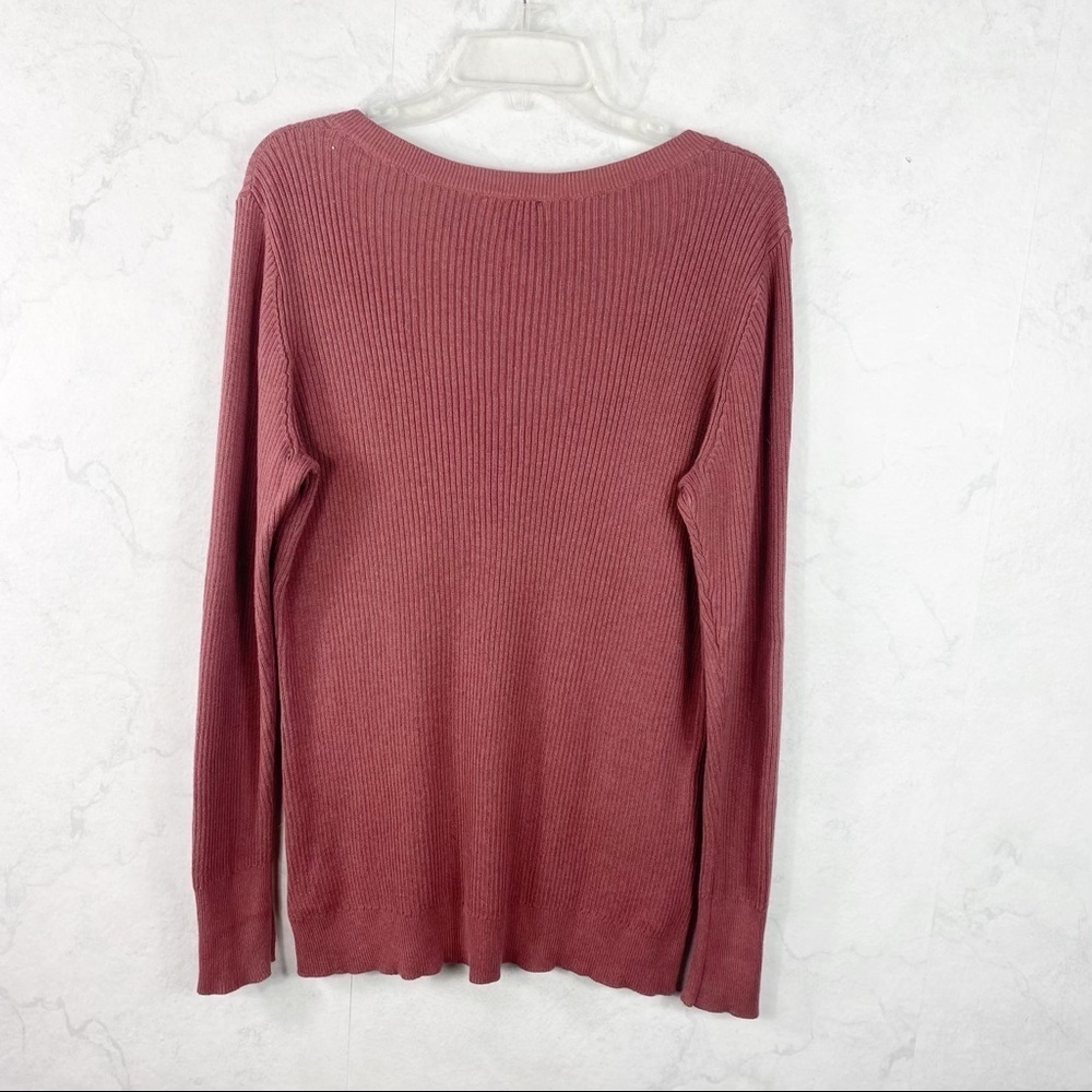 [Express] Ribbed V-Neck Sweater - Picture 3 of 3